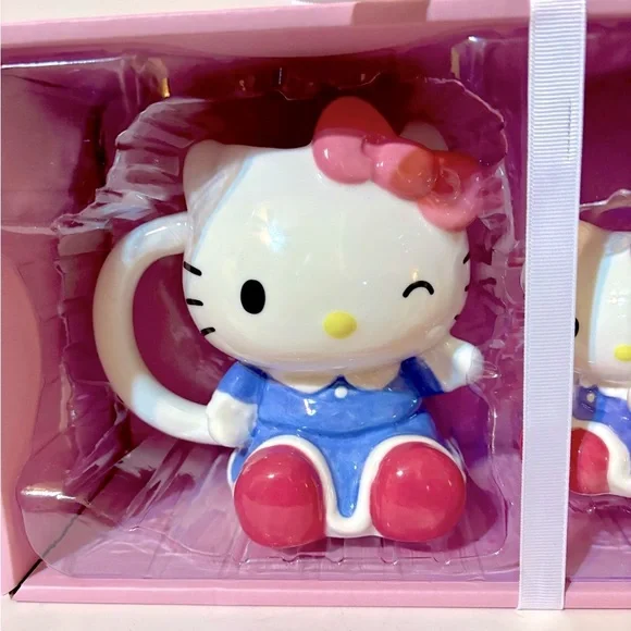 🎀Hello Kitty Mug Set - Picture 3 of 6